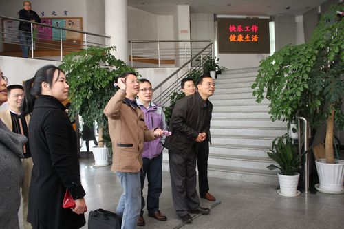飞镖比赛.jpg